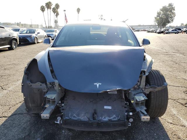 5YJ3E1EA3JF076854 - 2018 TESLA MODEL 3 灰色 照片 5