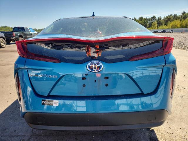 JTDKARFP7J3088706 - 2018 TOYOTA PRIUS PRIM BLUE photo 6