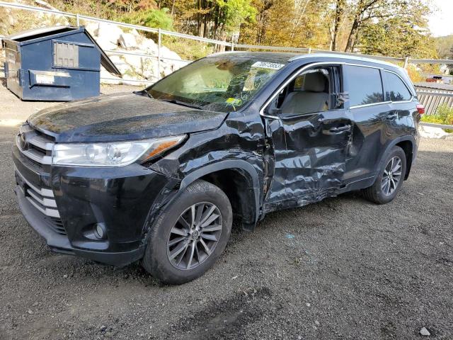 2017 TOYOTA HIGHLANDER SE, 