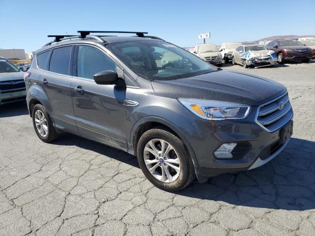 1FMCU9GD9JUC24789 - 2018 FORD ESCAPE SE GRAY photo 4