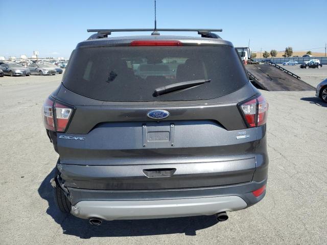 1FMCU9GD9JUC24789 - 2018 FORD ESCAPE SE GRAY photo 6