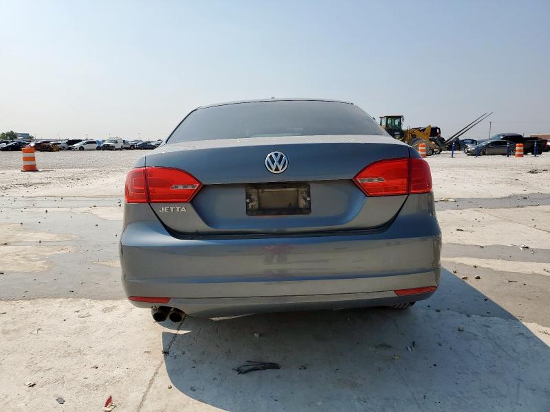 3VW2K7AJ2EM256466 - 2014 VOLKSWAGEN JETTA BASE GRAY photo 6