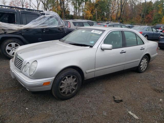 WDBJF65H5XA903607 - 1999 MERCEDES-BENZ E 320 SILVER photo 1