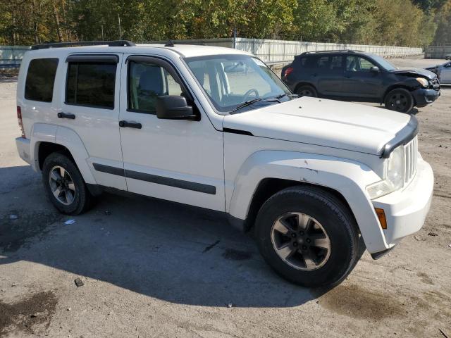 1J8GN28K78W267560 - 2008 JEEP LIBERTY SPORT WHITE photo 4