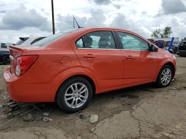 1G1JC5SH8D4142681 - 2013 CHEVROLET SONIC LT ნარინჯისფერი ფოტო 3