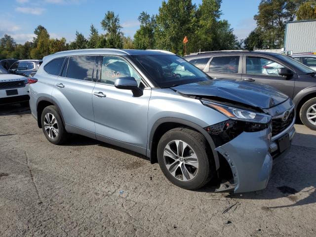 5TDHZRBH9LS024153 - 2020 TOYOTA HIGHLANDER XLE BLUE photo 4