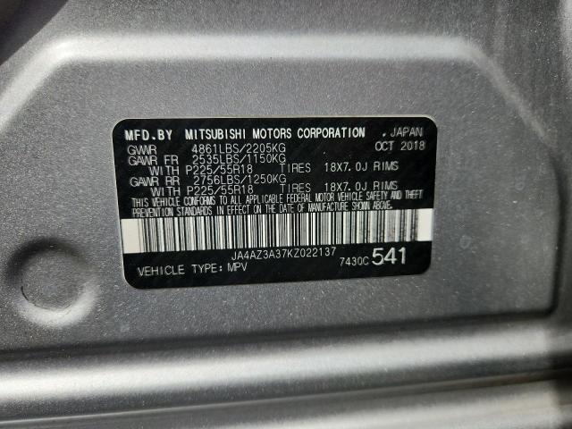 JA4AZ3A37KZ022137 - 2019 MITSUBISHI OUTLANDER SE SILVER photo 12