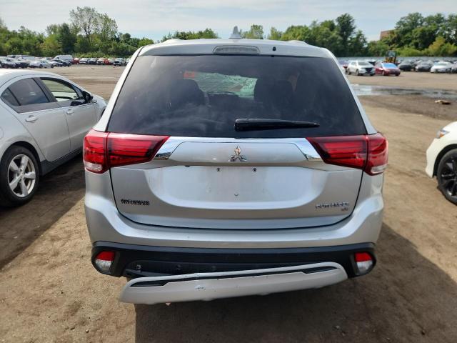 JA4AZ3A37KZ022137 - 2019 MITSUBISHI OUTLANDER SE SILVER photo 6