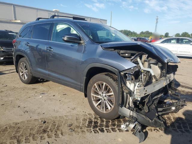 5TDJZRFH8JS843096 - 2018 TOYOTA HIGHLANDER SE Mavi fotoğraf 4