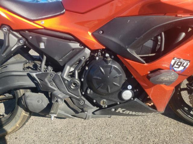 JKAEXEJ13HDA00517 - 2017 KAWASAKI EX650 J ნარინჯისფერი ფოტო 7