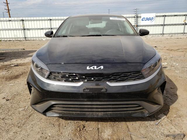 3KPF24AD9PE575907 - 2023 KIA FORTE LX BLACK photo 5