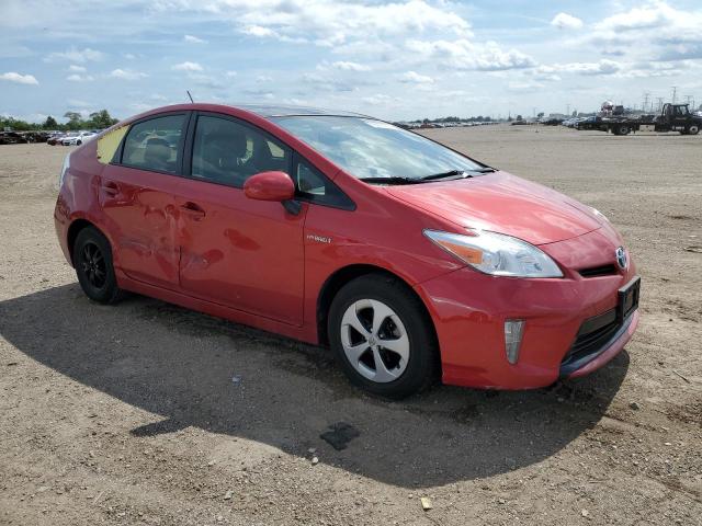 JTDKN3DU2F1893929 - 2015 TOYOTA PRIUS RED photo 4