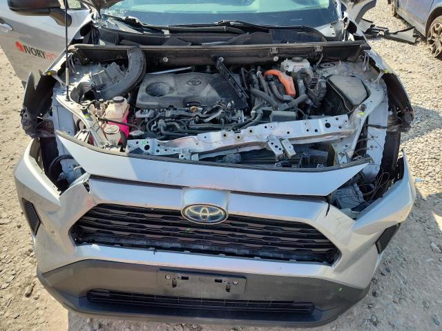 2T3LWRFV5LW067552 - 2020 TOYOTA RAV4 LE SILVER photo 11
