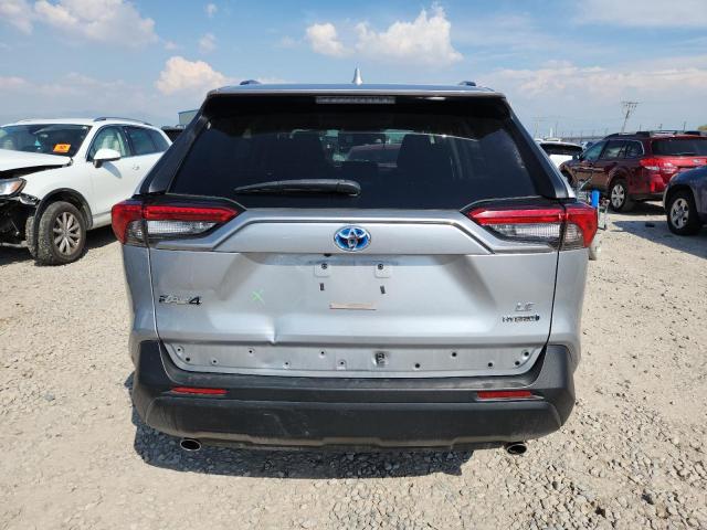 2T3LWRFV5LW067552 - 2020 TOYOTA RAV4 LE SILVER photo 6