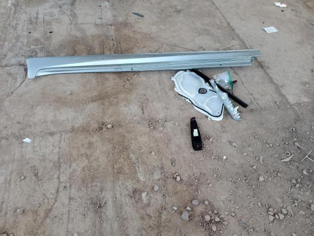 4T1B11HK1JU033497 - 2018 TOYOTA CAMRY L 银色 照片 12