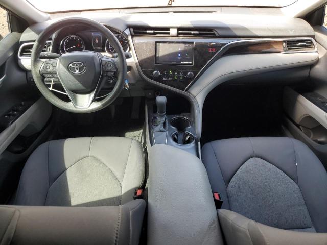 4T1B11HK1JU033497 - 2018 TOYOTA CAMRY L 银色 照片 8