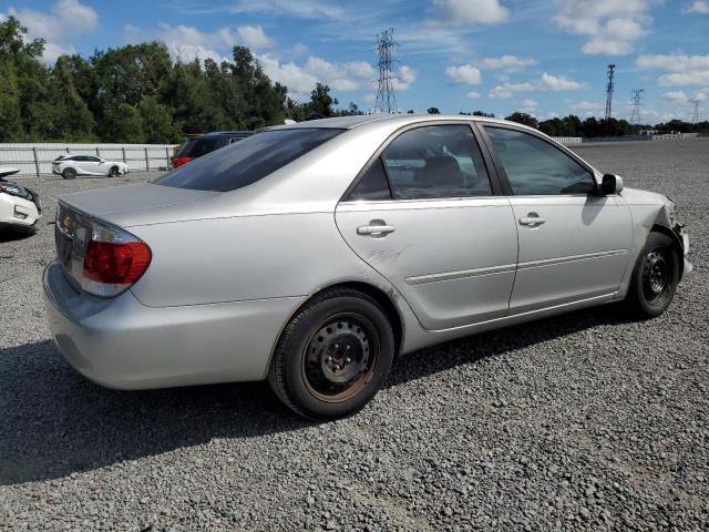4T1BE32K96U162071 - 2006 TOYOTA CAMRY LE SILVER photo 3
