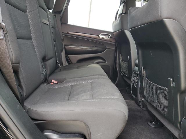 1C4RJFAG7JC147953 - 2018 JEEP GRAND CHER LAREDO BLACK photo 11