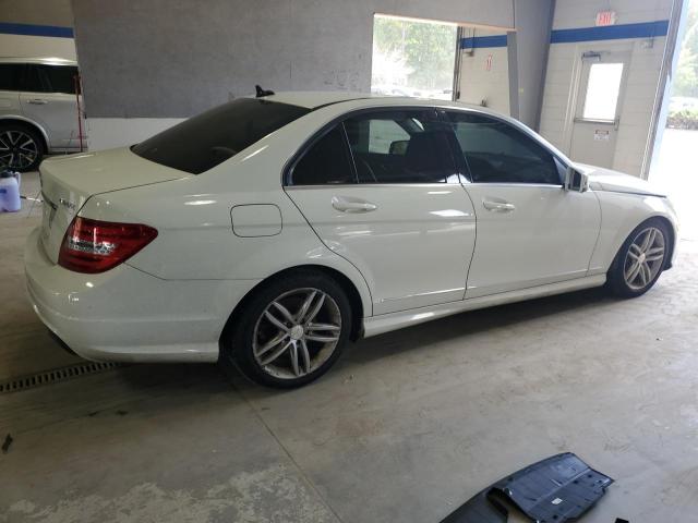 WDDGF8BB7CR211180 - 2012 MERCEDES-BENZ C 300 4MATIC WHITE photo 3