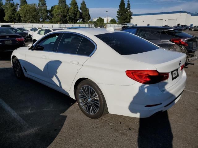 WBAJE5C54KG919677 - 2019 BMW 540 I WHITE photo 2
