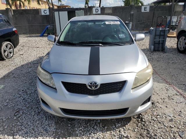 JTDBL40E099035620 - 2009 TOYOTA COROLLA BASE 银色 照片 5