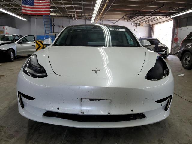 5YJ3E1EB1KF493982 - 2019 TESLA MODEL 3 Biały zdjęcie 5