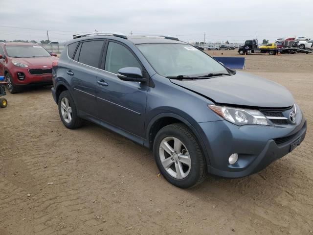 2T3RFREVXDW036942 - 2013 TOYOTA RAV4 XLE BLUE photo 4