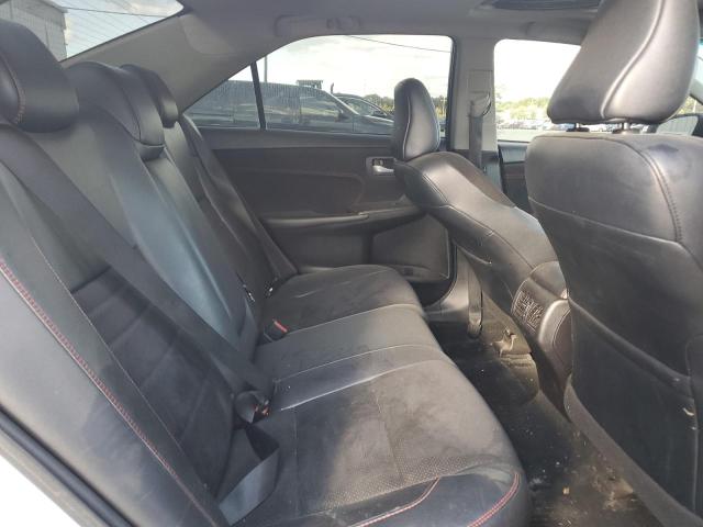 4T1BK1FK2GU030567 - 2016 TOYOTA CAMRY XSE WHITE photo 10