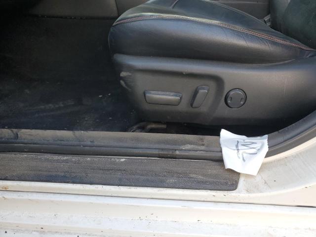 4T1BK1FK2GU030567 - 2016 TOYOTA CAMRY XSE WHITE photo 12