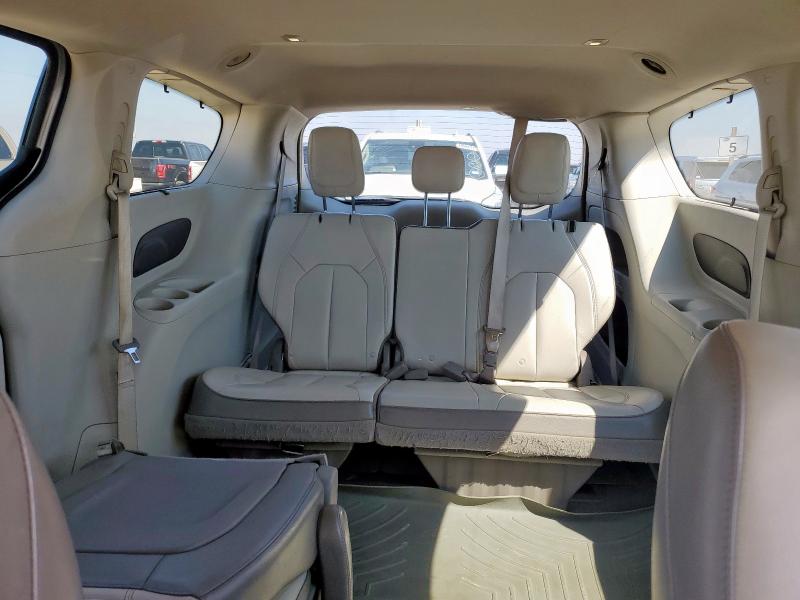 2C4RC1BG5HR821434 - 2017 CHRYSLER PACIFICA TOURING L SILVER photo 10