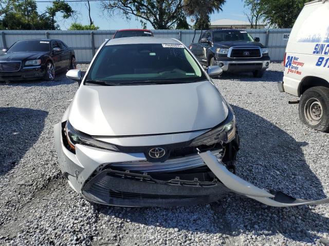 5YFB4MDE0PP071175 - 2023 TOYOTA COROLLA LE SILVER photo 5