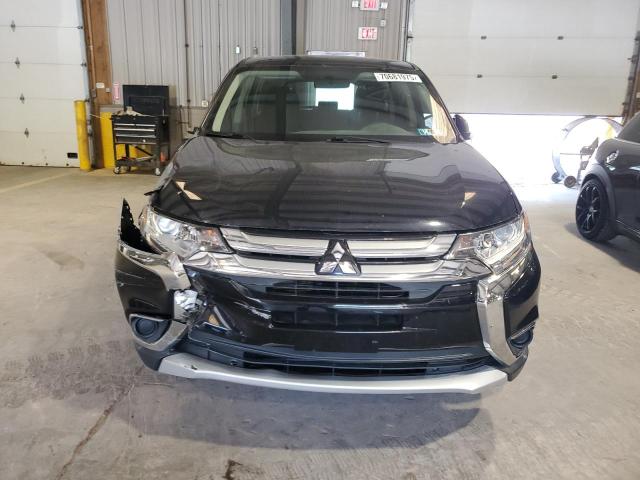 JA4AZ3A33JZ057675 - 2018 MITSUBISHI OUTLANDER SE BLACK photo 5