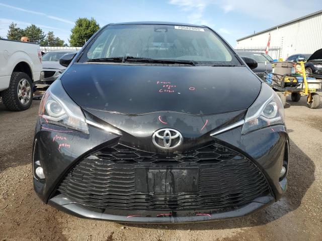 VNKKTUD38JA099732 - 2018 TOYOTA YARIS L Qara foto 5