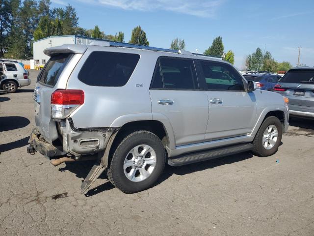 JTEBU5JR3B5065076 - 2011 TOYOTA 4RUNNER SR5 Gümüş foto 3