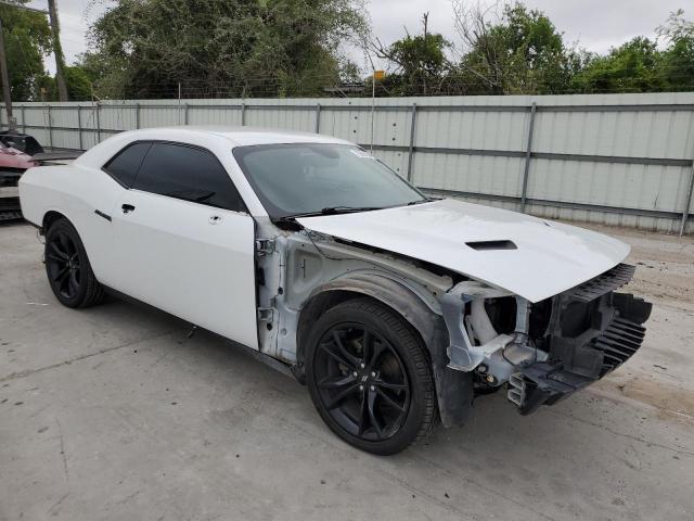 2C3CDZAG5JH217286 - 2018 DODGE CHALLENGER SXT WHITE photo 4