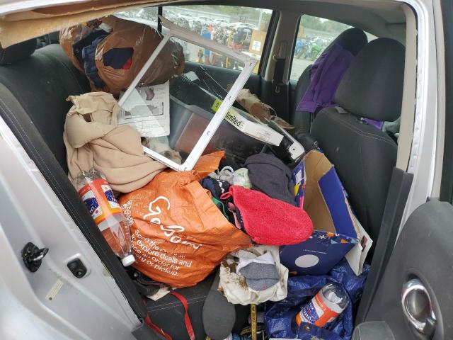 3N1CN7AP6JL884293 - 2018 NISSAN VERSA S 银色 照片 10