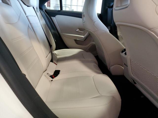 W1K5J4HB8LN090463 - 2020 MERCEDES-BENZ CLA 250 4MATIC WHITE photo 10