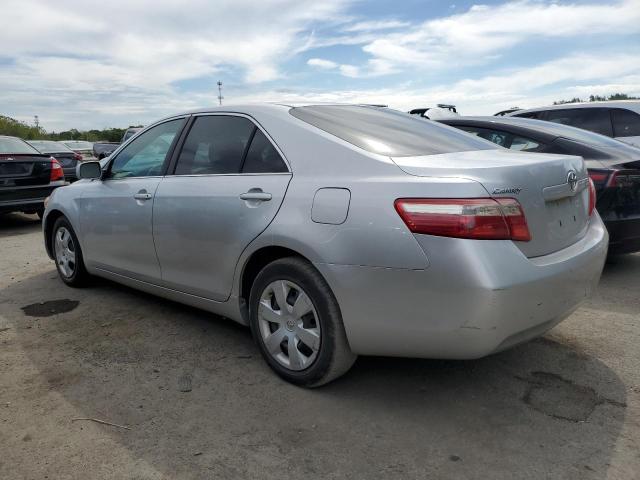 4T1BE46KX9U373462 - 2009 TOYOTA CAMRY BASE SILVER photo 2