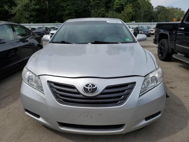4T1BE46KX9U373462 - 2009 TOYOTA CAMRY BASE SILVER photo 5