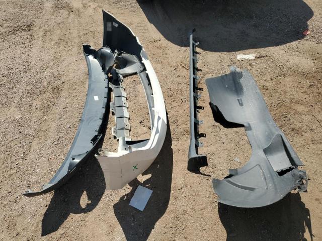 1J4PR4GK0AC153488 - 2010 JEEP GRAND CHER LAREDO Biały zdjęcie 12