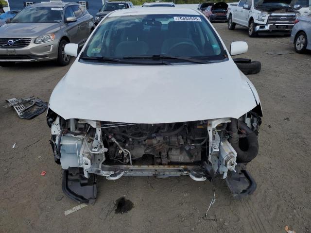 2T1BU4EE5CC864416 - 2012 TOYOTA COROLLA BASE 白色 照片 5