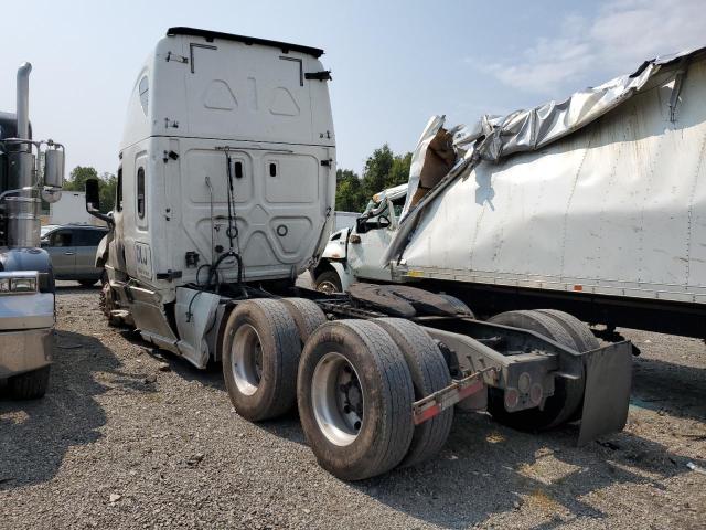 3AKJHHDR6LSKL7824 - 2020 FREIGHTLINER CASCADIA 1 WHITE photo 3