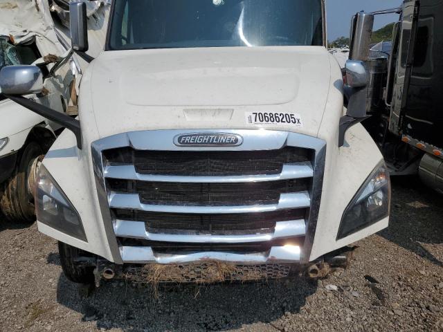 3AKJHHDR6LSKL7824 - 2020 FREIGHTLINER CASCADIA 1 WHITE photo 7