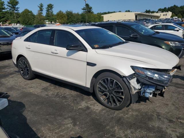 1FAHP2KT0HG132928 - 2017 FORD TAURUS SHO WHITE photo 4