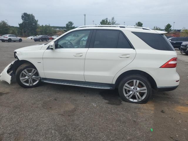 4JGDA5HB9CA075744 - 2012 MERCEDES-BENZ ML 350 4MATIC WHITE photo 2