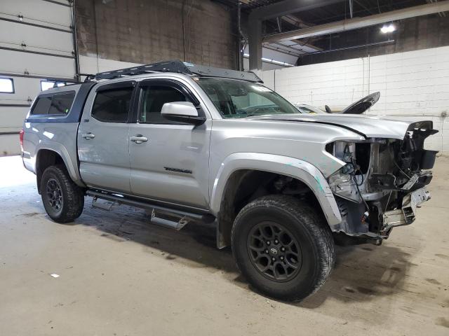 3TMCZ5AN7HM078262 - 2017 TOYOTA TACOMA DOUBLE CAB SILVER photo 4