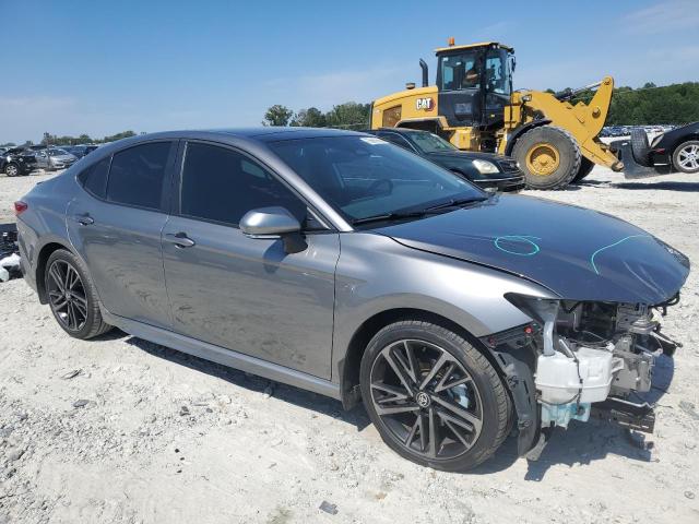 4T1DAACK5SU508957 - 2025 TOYOTA CAMRY XSE GRAY photo 4