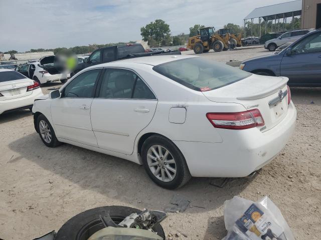 4T1BK3EK0BU622443 - 2011 TOYOTA CAMRY SE WHITE photo 2