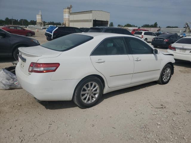 4T1BK3EK0BU622443 - 2011 TOYOTA CAMRY SE WHITE photo 3