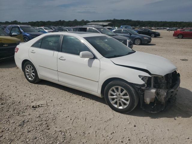 4T1BK3EK0BU622443 - 2011 TOYOTA CAMRY SE WHITE photo 4
